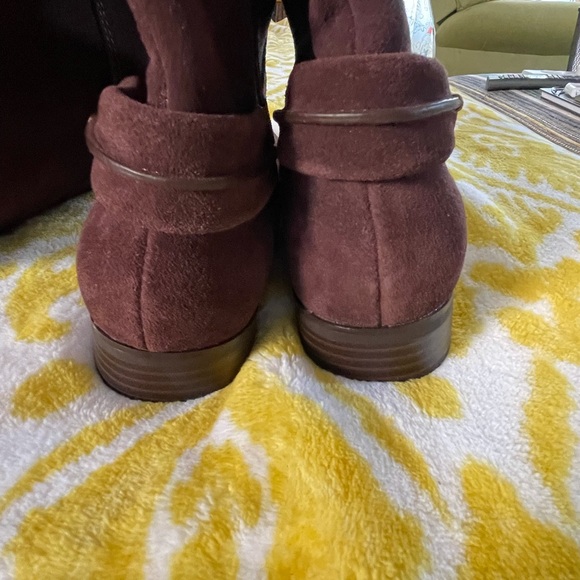 Kenzie brown suede boots size 9.5 - Picture 11 of 12